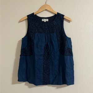 5/$55 !! 🔥 Madewell Dark Blue Sleeveless Top with Lace Detail